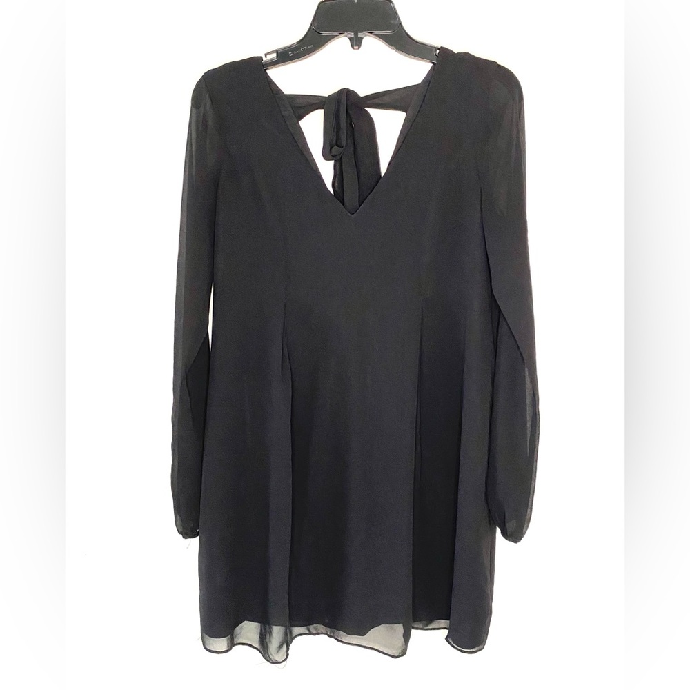 Bcbgeneration little black mini dress with bow long sleeve size small